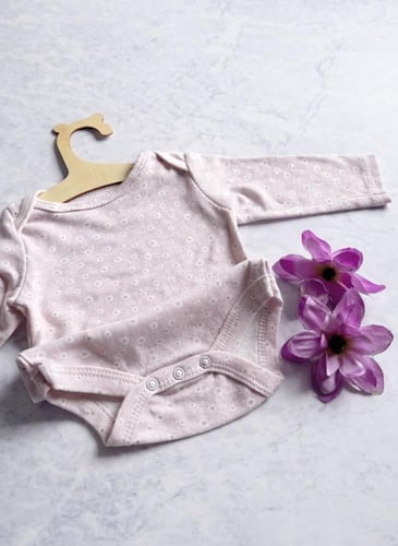 بربتوز مواليد بناتي منقط باللون البنفسجي