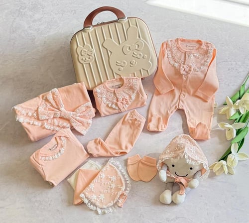 بوكس ثوب مواليد بربتوز بنات بتصميم الدانتيل الوردي