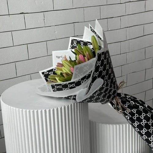 ليليوم بي تغليف اسود Lilium B black packaging