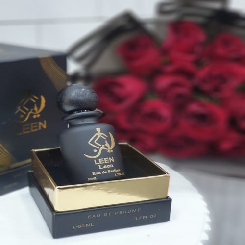 باقة 15 وردة مع عطر لين Bouquet of 15 roses with l...