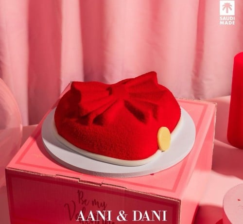 كيك رد فلفت اني وداني شكل القلب