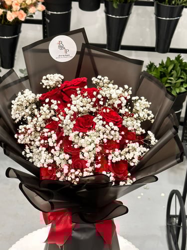 بوكية جوري وجبسو Bouquet of roses and gypsum
