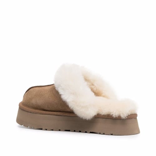 UGG Disquette slides in chestnut