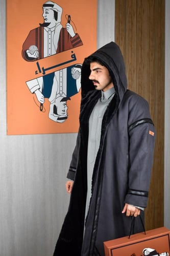 فروة الأصالة لون رمادي