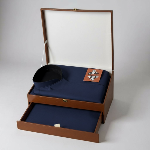 طقم فاخر سديري وقماش وزن 400 لون كحلي