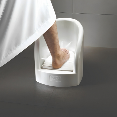 جهاز غسيل القدمين لكبار السن