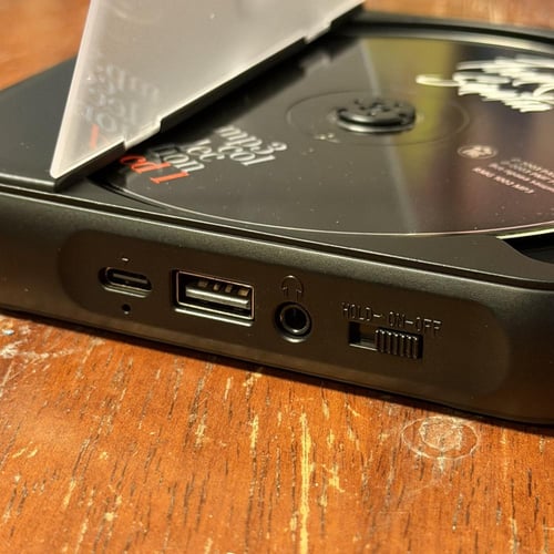 مشغل سي دي محمول Walkman CD Player موديل KC-918