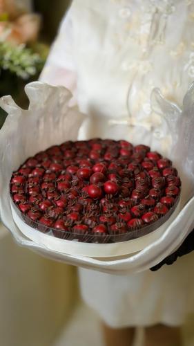 A kilogram of chocolate with pomegranate cheese filling