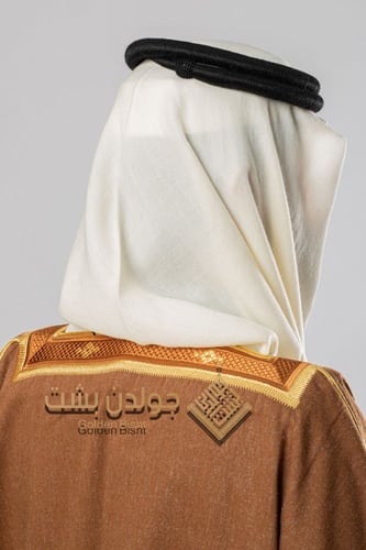 Golden Bisht- بشت شتوي متوسع اشقر