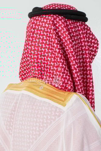 بشت ملكي ابيض الذهبي