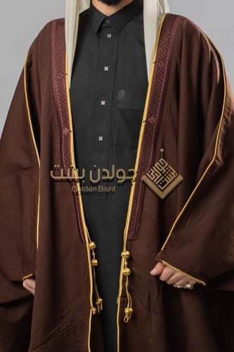 Golden Bisht- بشت شتوي مكسر حرير عودي