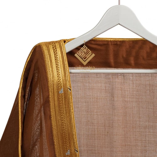 بشت ملكي اشقر الفاخر