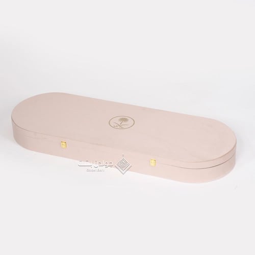 طقم سيف وبشت فاخر مع عود وعطور – هدية النخبة 1