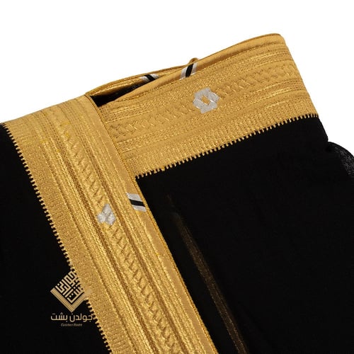 بشت ملكي أسود الخاص