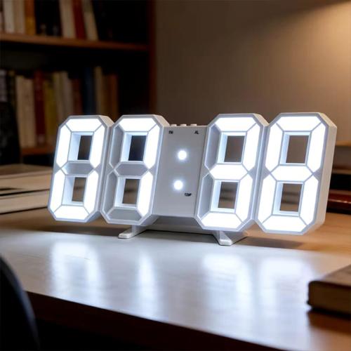 ساعة LED رقمية بمنبه وريموت وتحكم بالسطوع وقياس ال...