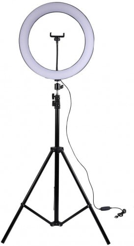 استاند اضاءة كبير