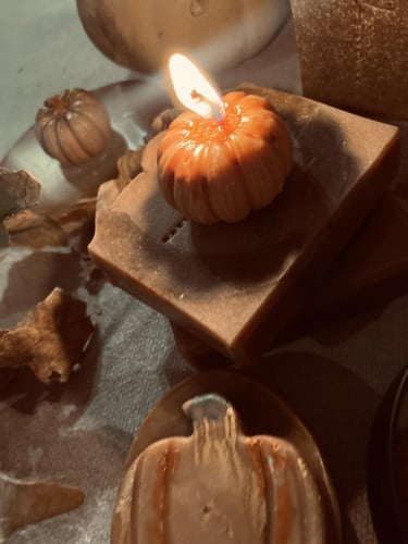 شمعة الخريف الصغيرة