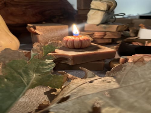 شمعة الخريف الصغيرة