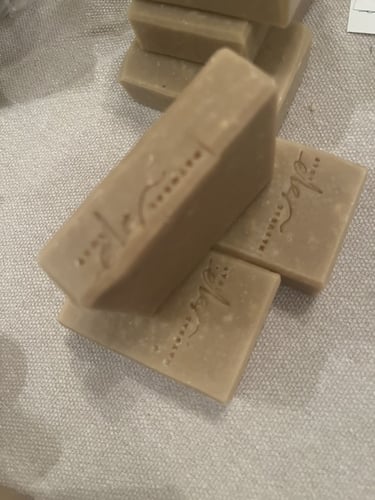 صابون الطين الأحمر