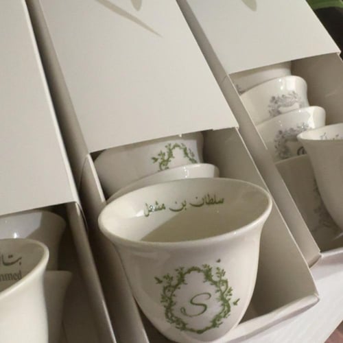 بوكس 8 فناجيل بطباعه خاصه