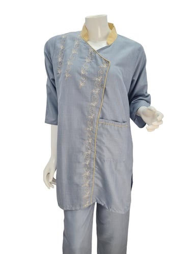 طقم لبس عاملات