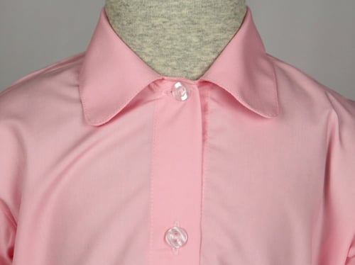 قميص بناتي وردي