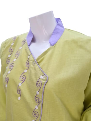 طقم لبس عاملات