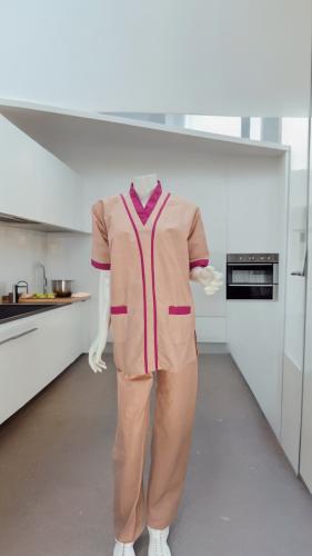 طقم لبس عاملات