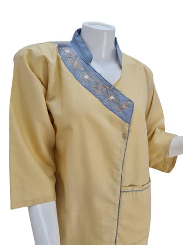 طقم لبس عاملات