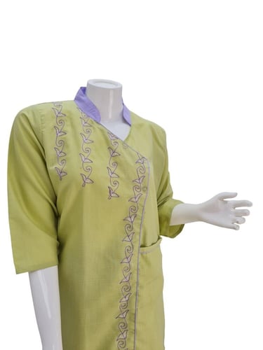 طقم لبس عاملات