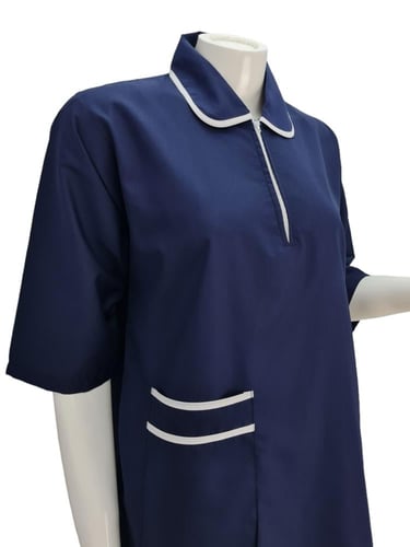 طقم لبس عاملات