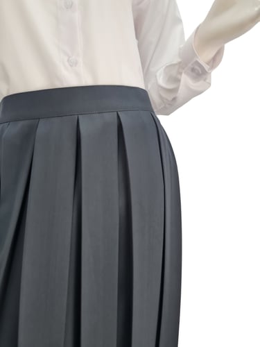 تنورة رصاصي كسرات بدون قميص