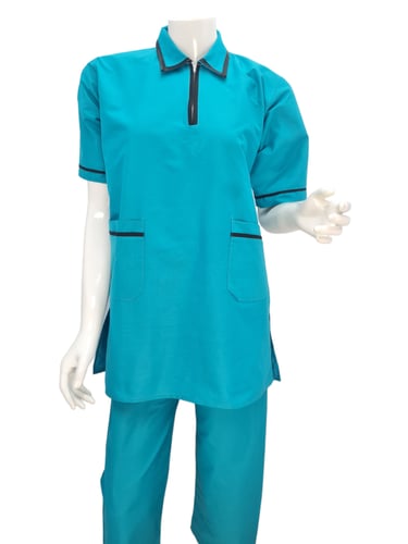 طقم لبس عاملات