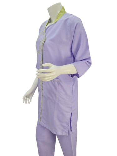 طقم لبس عاملات