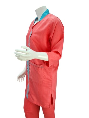 طقم لبس عاملات