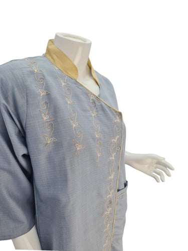 طقم لبس عاملات