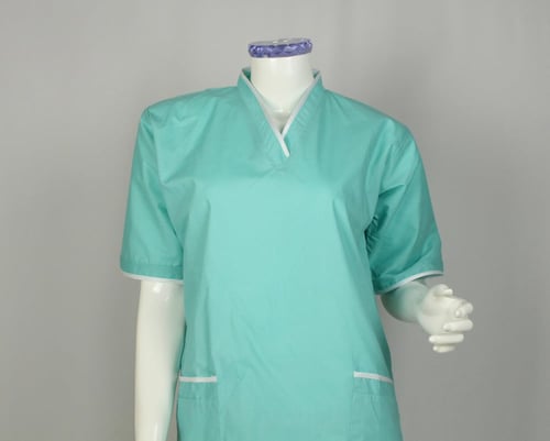 طقم لبس عاملات