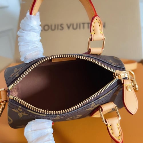 louis vuitton Speedy Nano مع إمكانية طبع حرفين