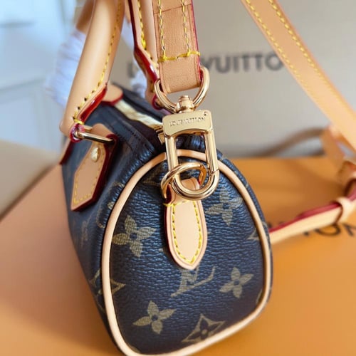 louis vuitton Speedy Nano مع إمكانية طبع حرفين