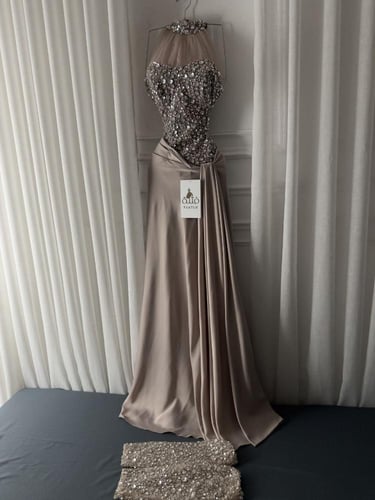 فستان انهار