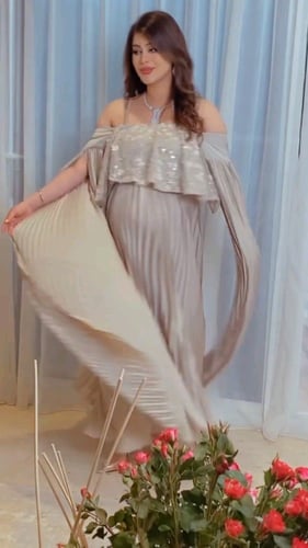 فستان سهرة يهبل القماش ميكادو