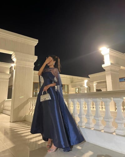 فستان كحلي طويل فخم