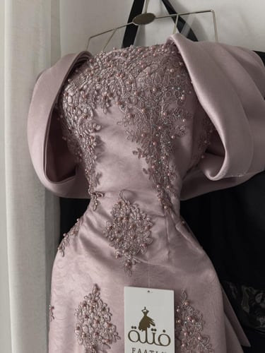 فستان جميله