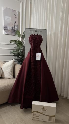 فستان اسماء