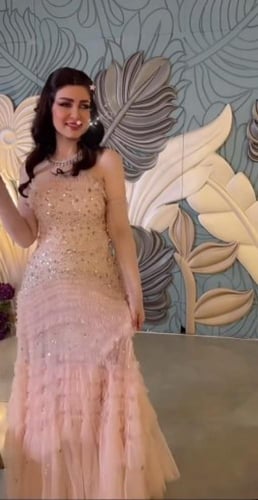 فستان هيفاء