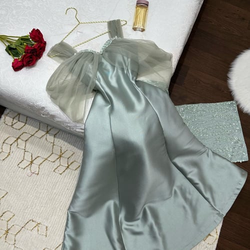 فستان بخامة فخمة جدا