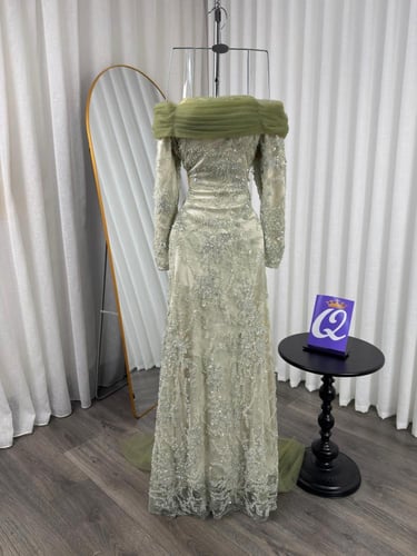 فستان فريده