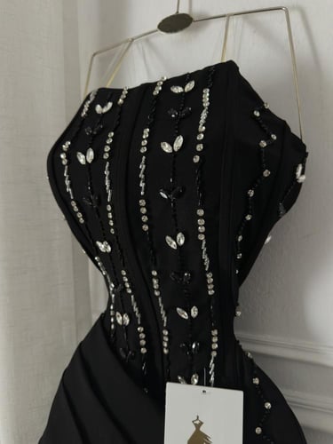 فستان هيفاء