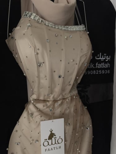 فستان ابتهال