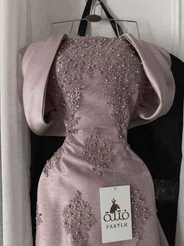 فستان جميله